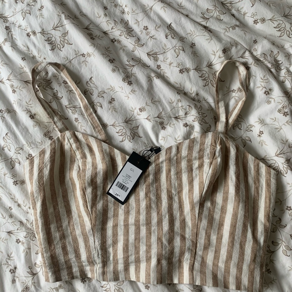 Crop top - Picture 2 of 3